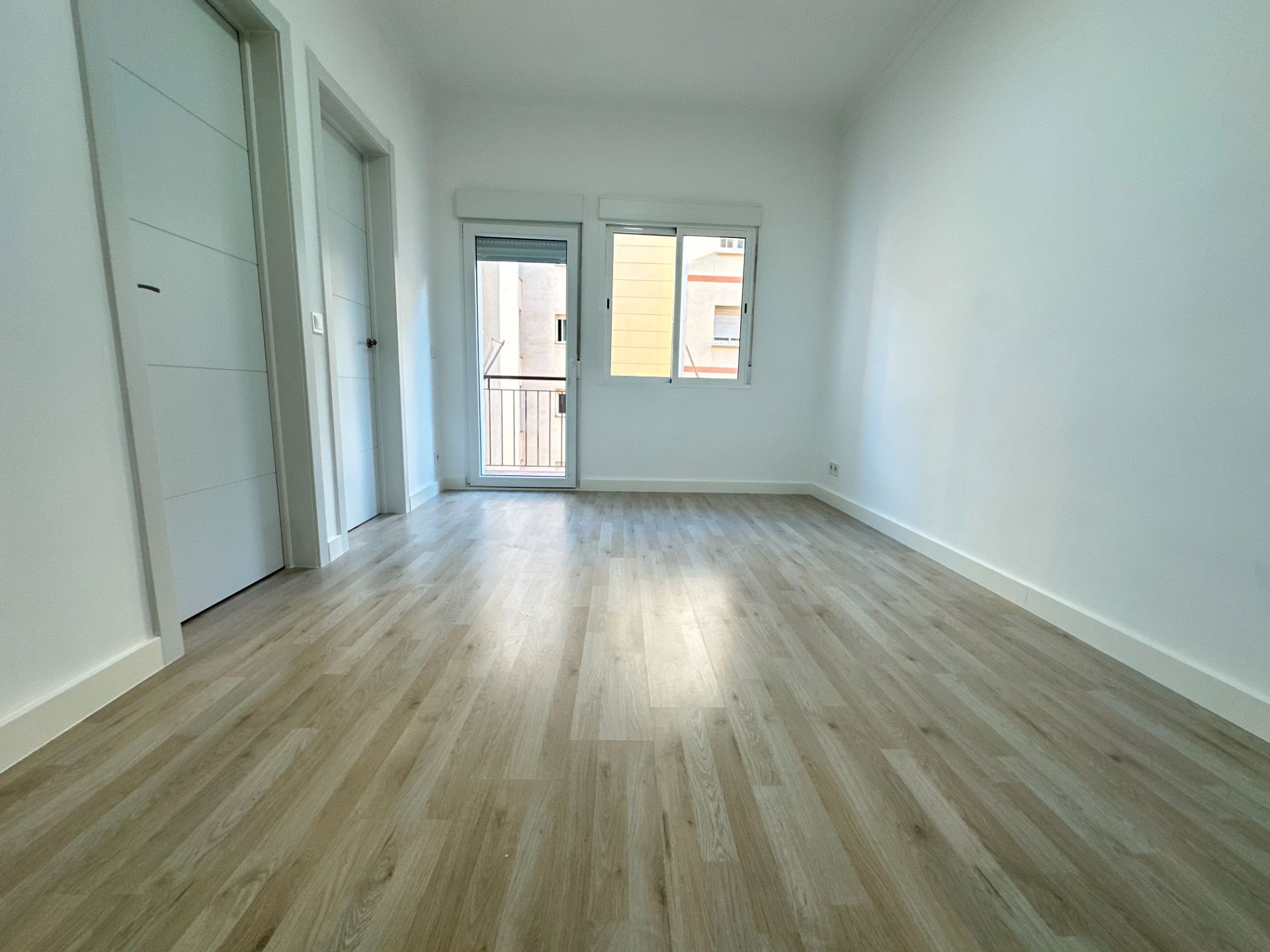 Bedroom of Flat for sale in  Barcelona Capital  with Oven and Balcony