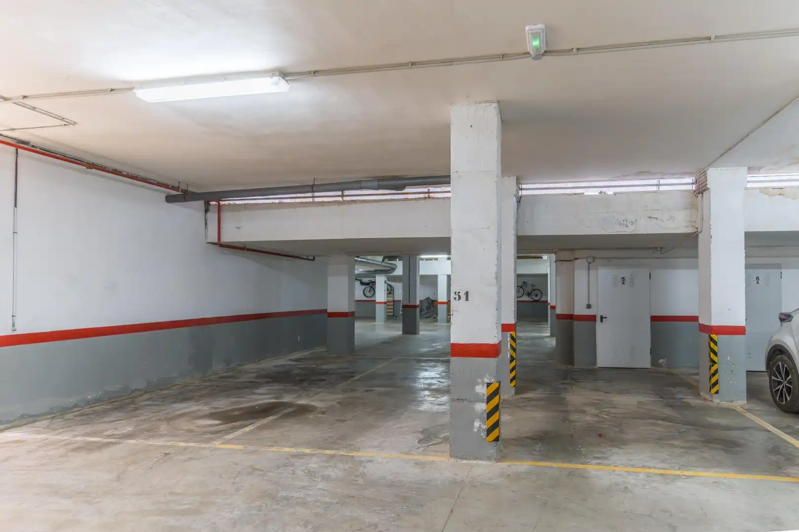 Parking de Ático en venta en El Ejido con Aire acondicionado, Calefacción y Jardín privado