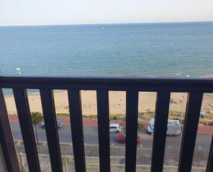 Dormitori de Apartament en venda en Fuengirola amb Aire condicionat, Moblat i Piscina comunitària