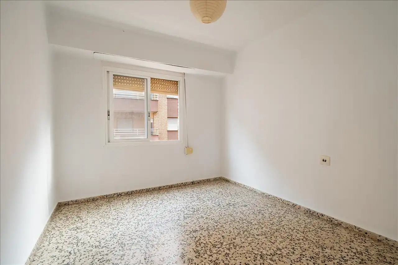 Habitación de Piso en venta en Sagunto / Sagunt con Balcón