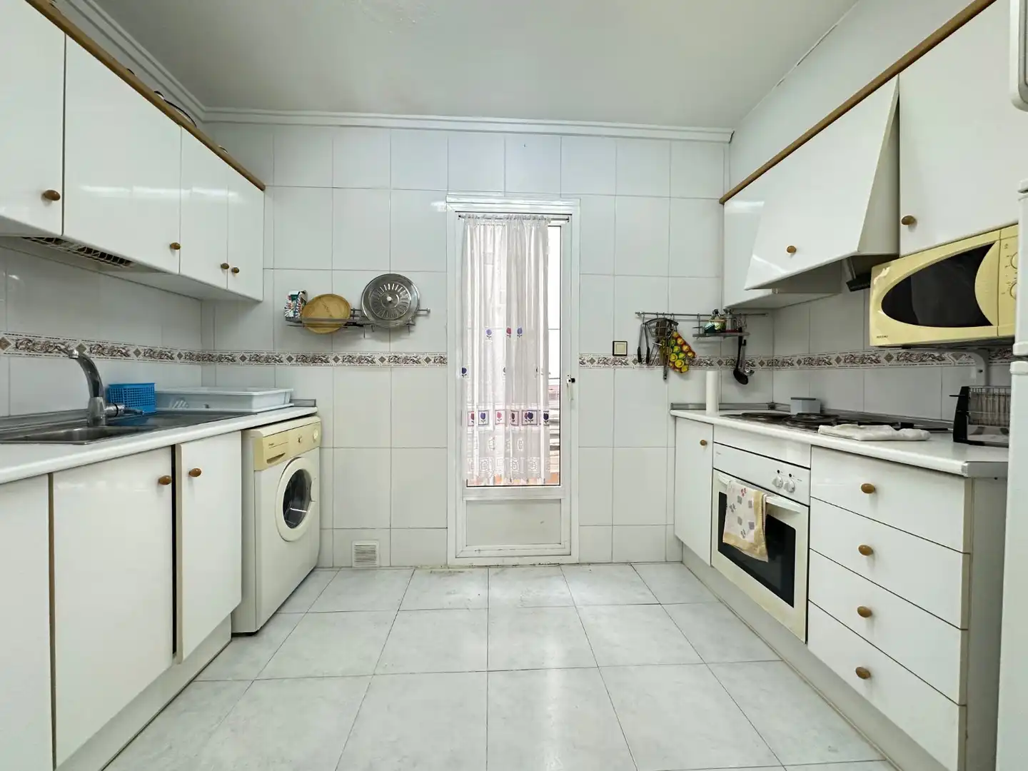 Cuina de Apartament en venda en Orihuela amb Piscina i Moblat
