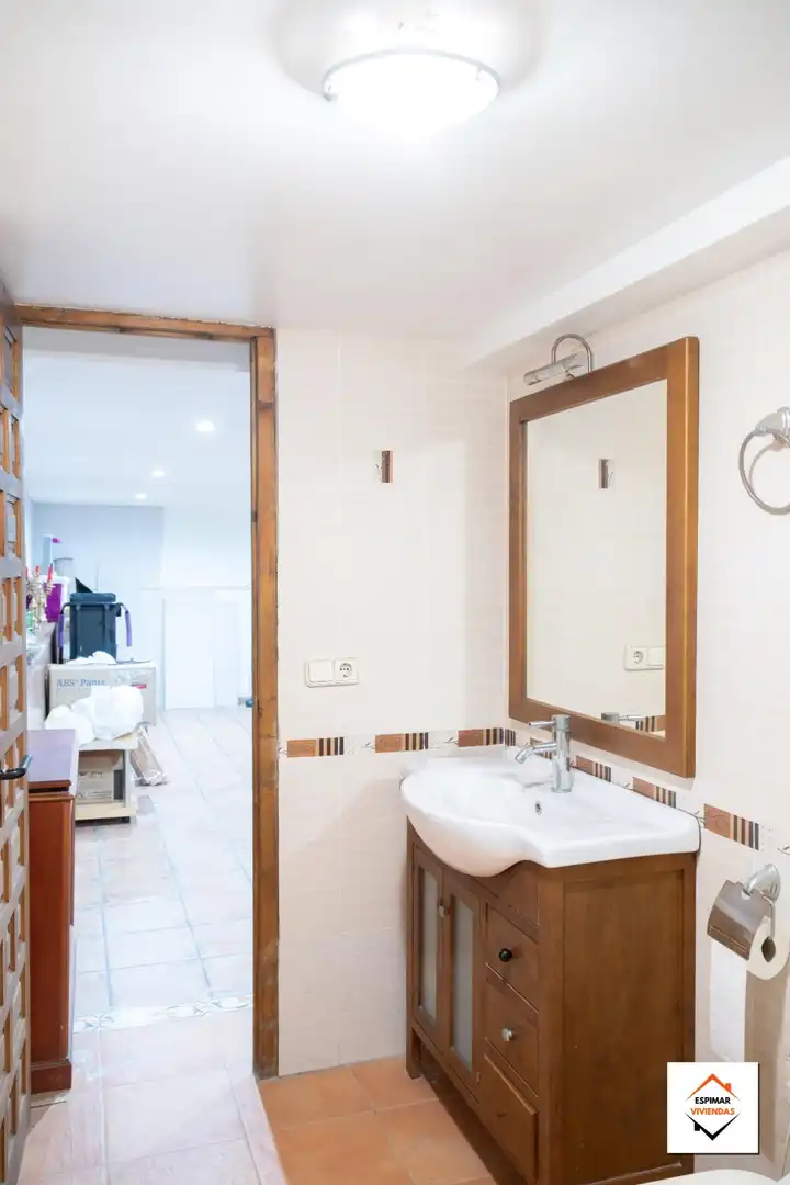 Badezimmer von Einfamilien-Reihenhaus zum Verkauf in Utebo mit Terrasse