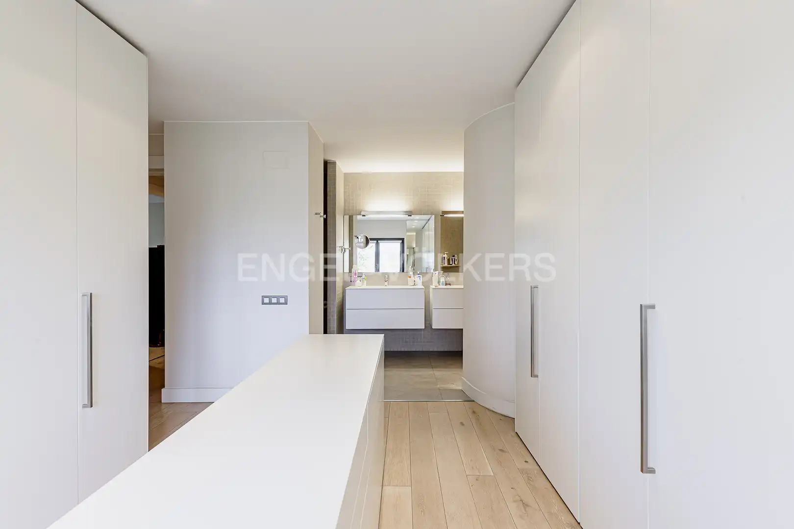 Country house zum Verkauf in Torelló mit Klimaanlage, Heizung und Privatgarten