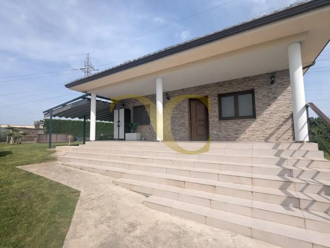 Vista exterior de Casa o chalet en venta en Gijón  con Calefacción, Jardín privado y Terraza