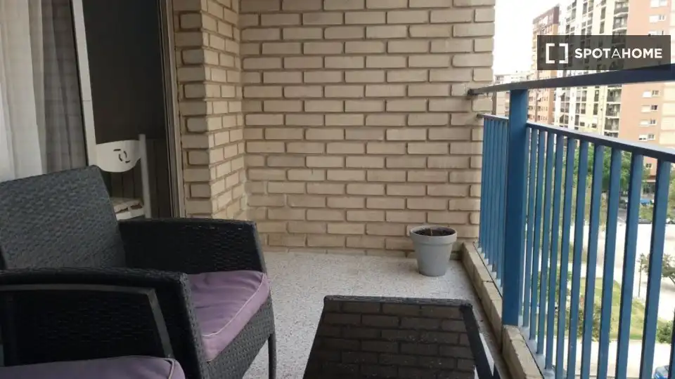 Appartamento con terrazza in affitto a Algirós, imagen 2