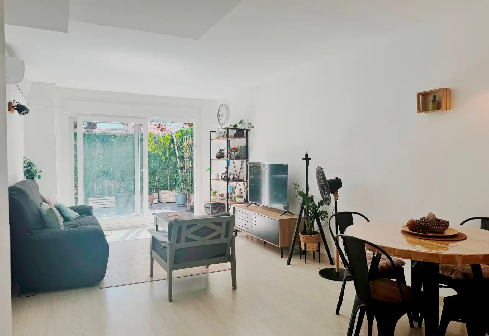 Sala de estar de Piso en venta en Girona con Aire acondicionado, Calefacción y Parquet