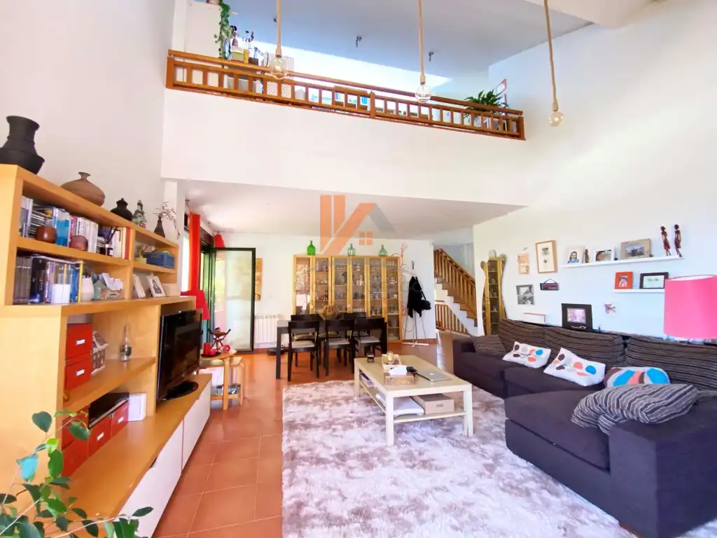 Sala de estar de Casa o chalet en venta en Teo con Jardín privado, Terraza y Piscina