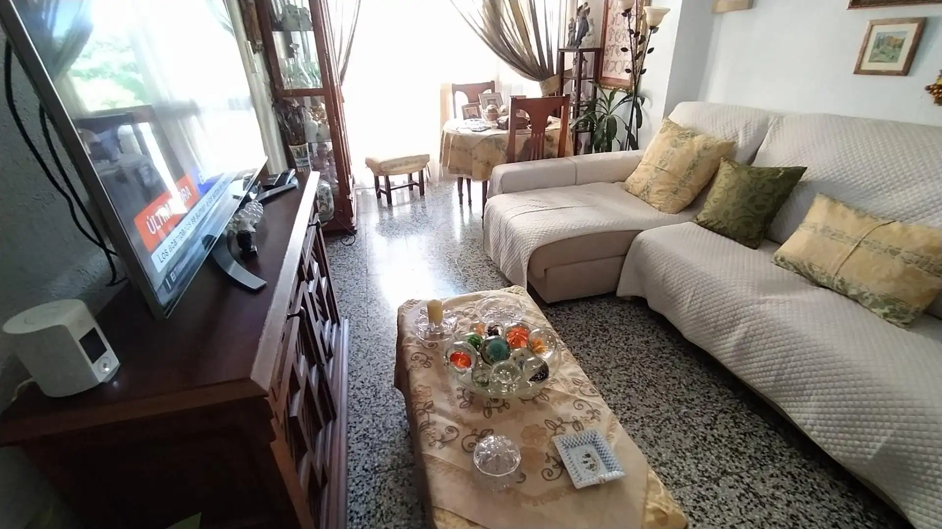 Sala d'estar de Pis en venda en Carretera de Cádiz
