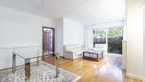 Sala d'estar de Pis en venda en  Barcelona Capital amb Aire condicionat, Calefacció i Parquet