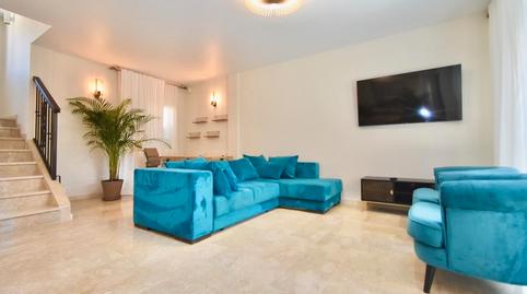 Photo 3 of Single-family semi-detached for sale in Calle Paris, 35, Las Brisas, Málaga