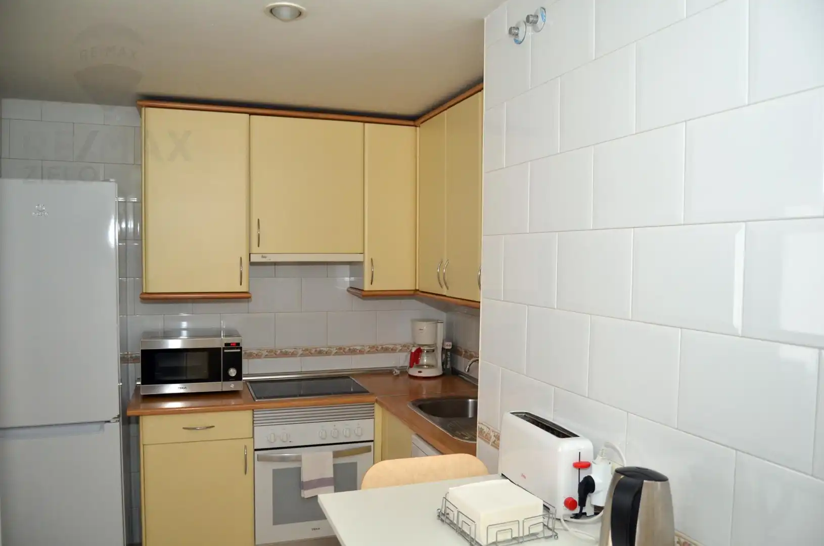 Cuina de Apartament de lloguer en Madrid amb Aire condicionat, Calefacció i Terrassa