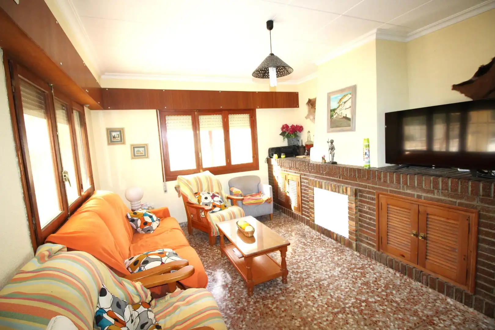 Sala de estar de Casa o chalet en venta en Alicante / Alacant con Aire acondicionado, Terraza y Piscina