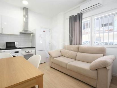 Exterior view of Flat to rent in  Madrid Capital  with Air Conditioner, Heating and Furnished