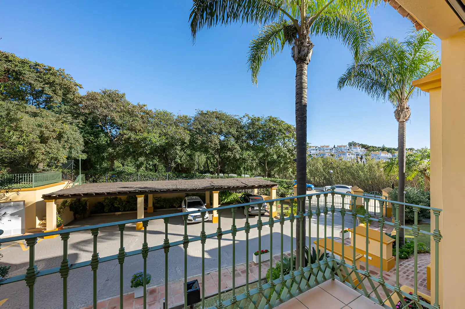 Vista exterior de Apartamento en venta en Marbella con Aire acondicionado, Terraza y Trastero