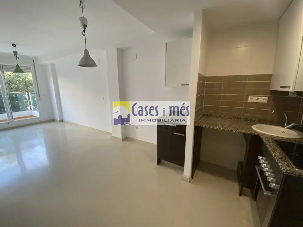 Flat for rent in Rafelbuñol / Rafelbunyol, Valencia