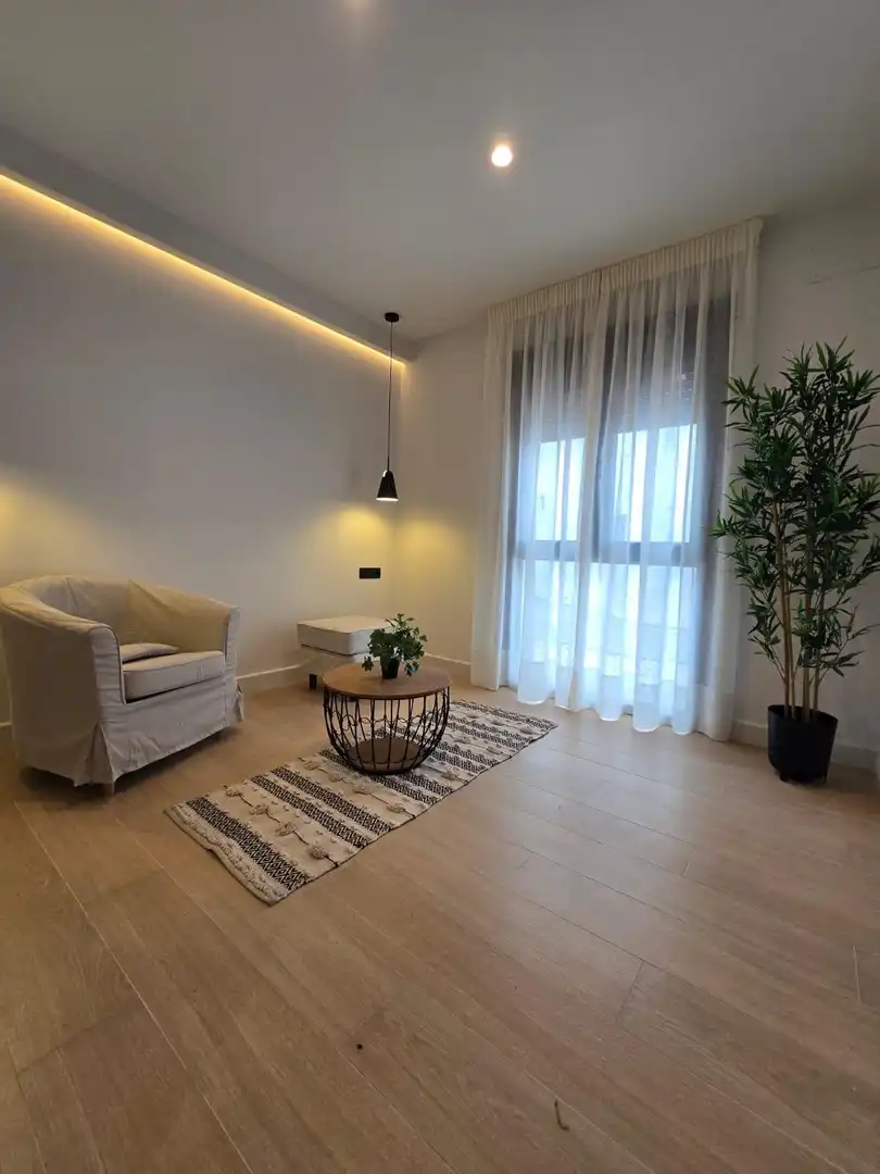 Wohnzimmer von Maisonette zur Miete in Sanlúcar la Mayor mit Klimaanlage, Terrasse und Möbliert