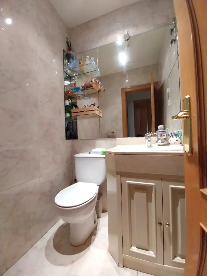 Baño de Casa o chalet en venta en Pozuelo de Alarcón con Aire acondicionado, Calefacción y Jardín privado