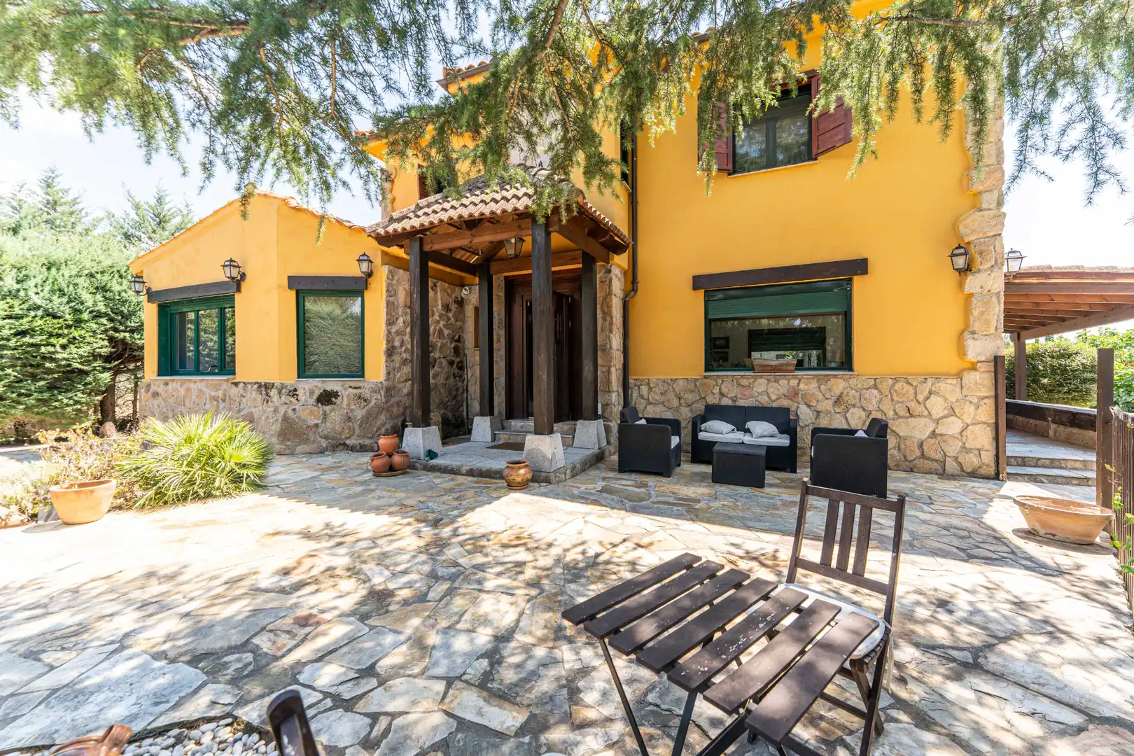 Vista exterior de Casa o xalet en venda en Alpedrete amb Calefacció, Jardí privat i Terrassa