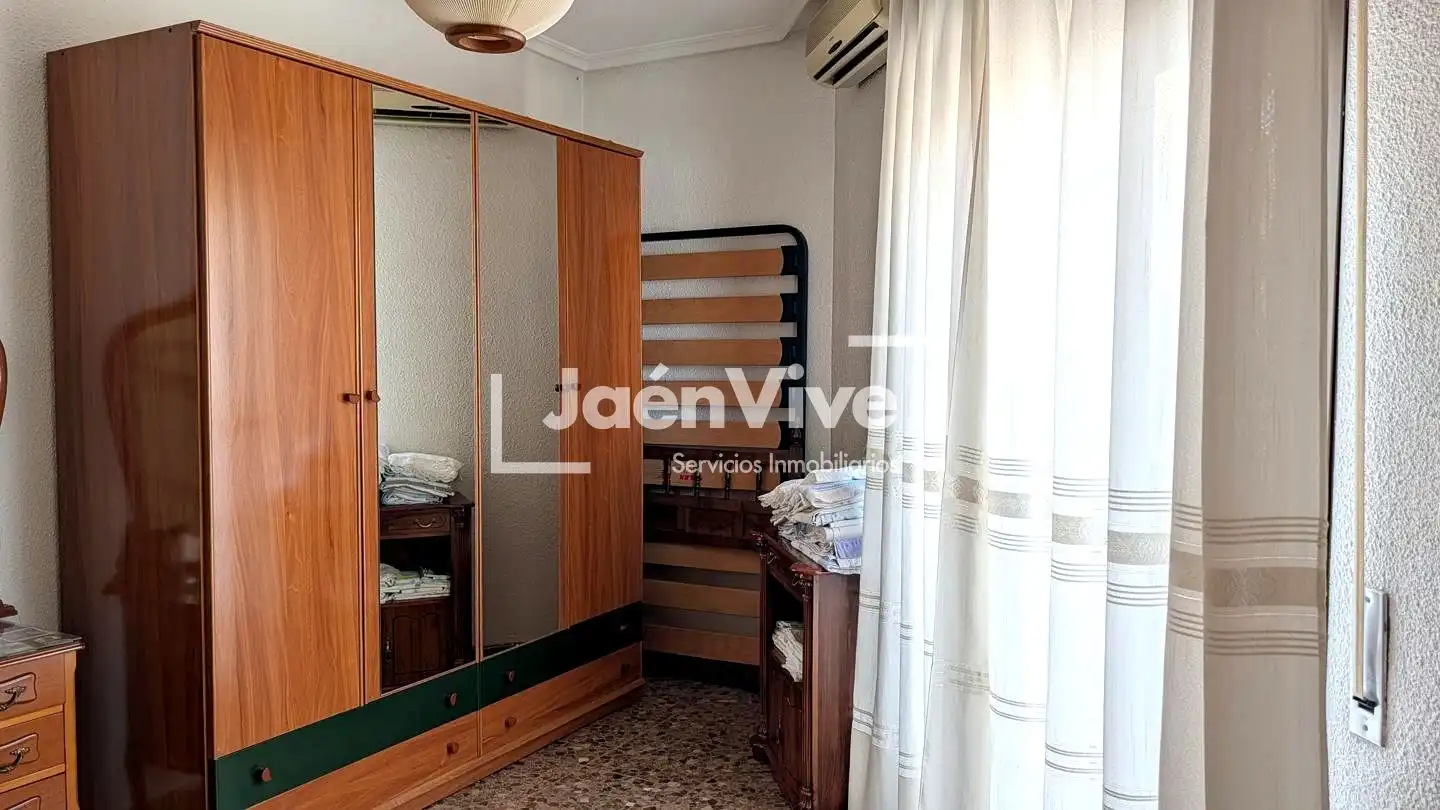 Habitación de Piso en venta en Jaén con Aire acondicionado, Calefacción y Trastero