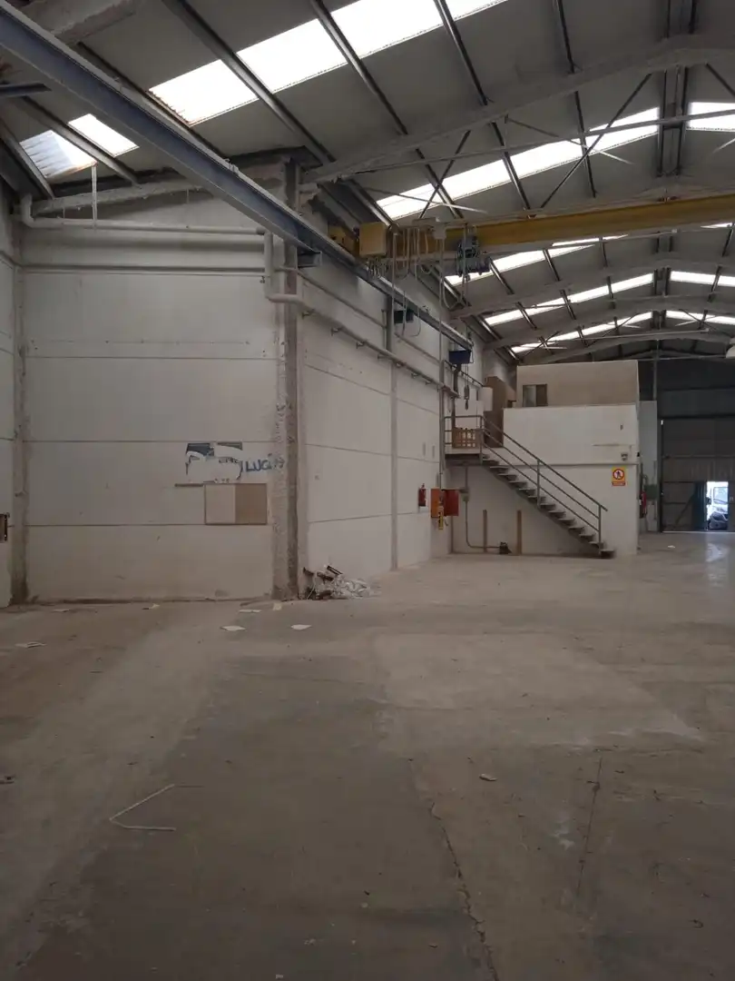 Nave industrial de alquiler en Museros