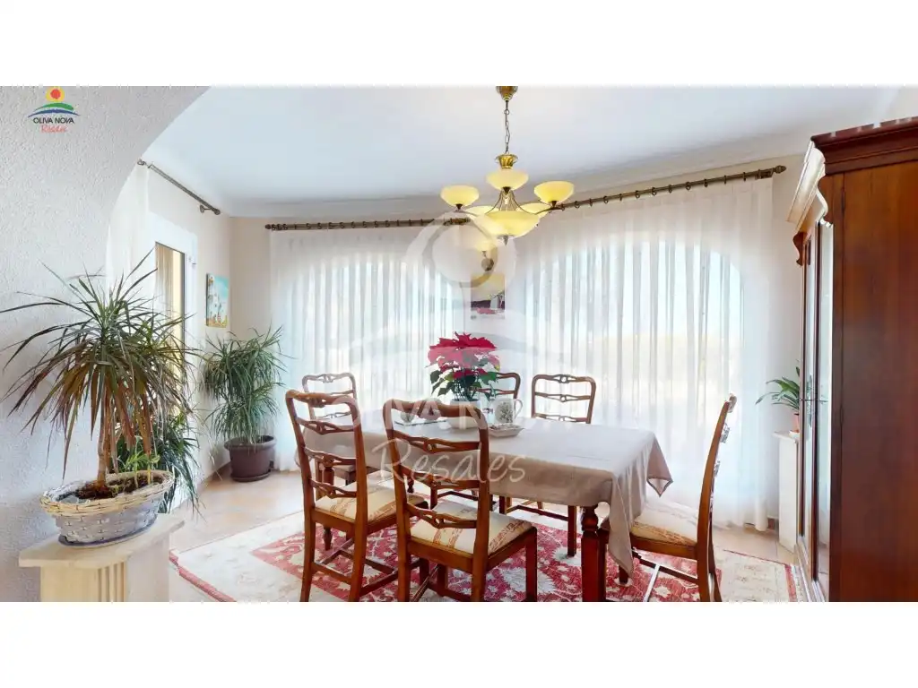 Comedor de Casa o chalet en venta en Oliva con Jardín privado