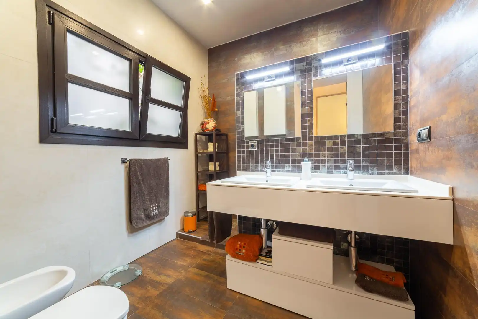 Badezimmer von Maisonette zum Verkauf in Almería mit Klimaanlage, Terrasse und Abstellraum