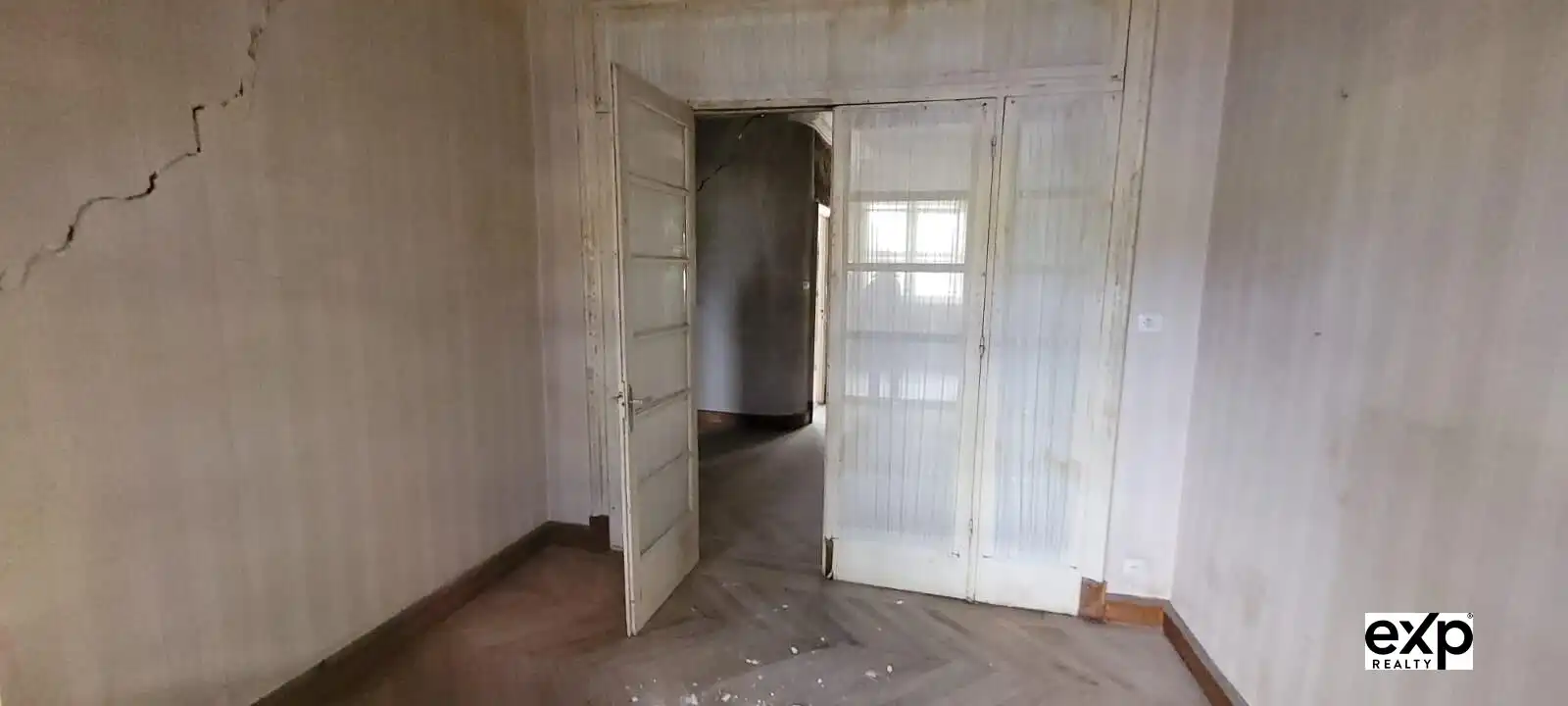 Houses for sale in O Valadouro    with Parquet flooring