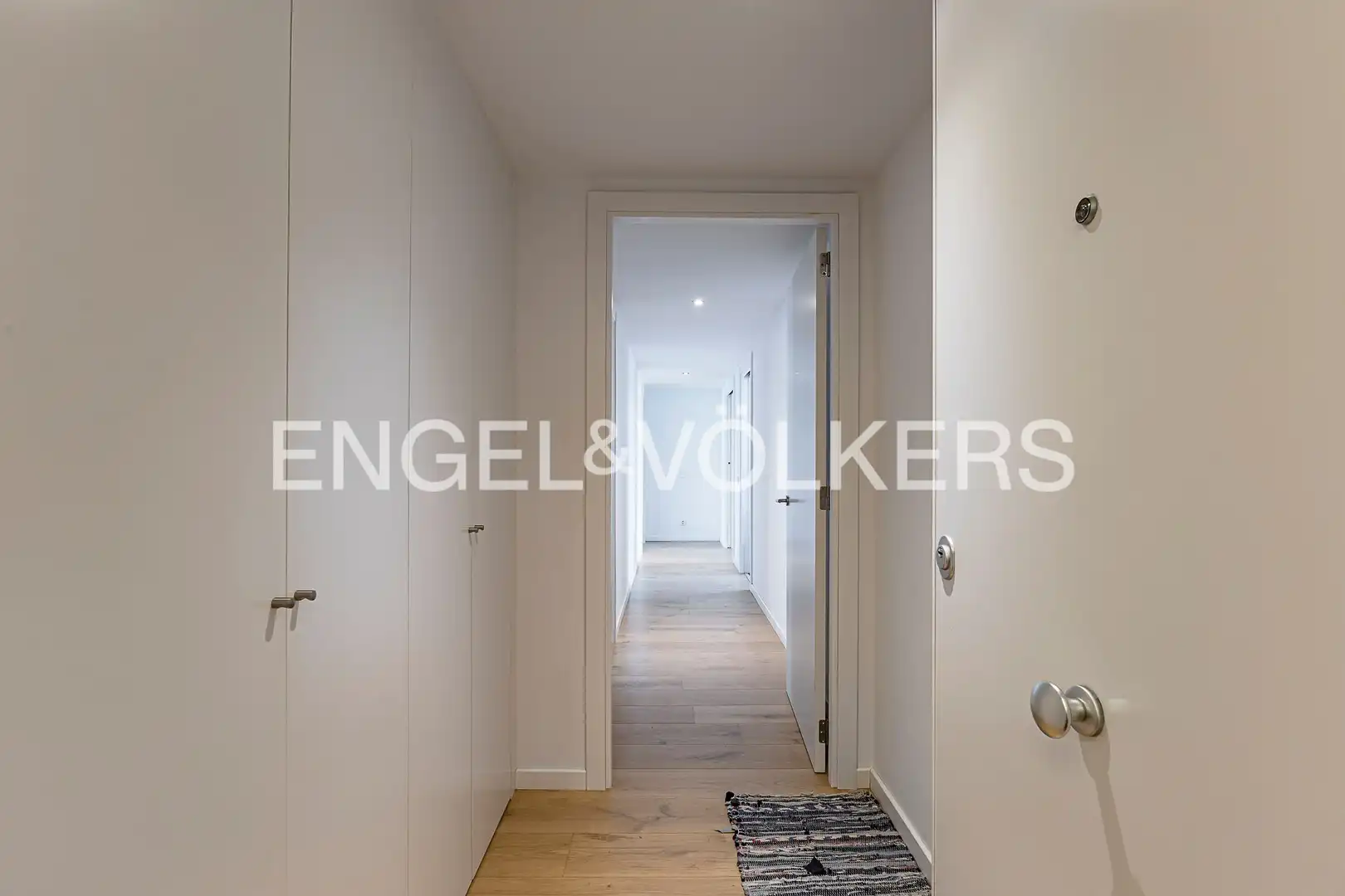 Flat for sale in Barcelona  with Air Conditioner, Heating and Terrace