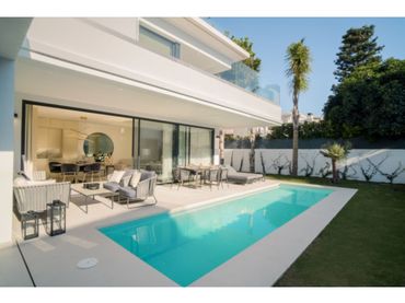 Casa con piscina in vendita a Milla de Oro