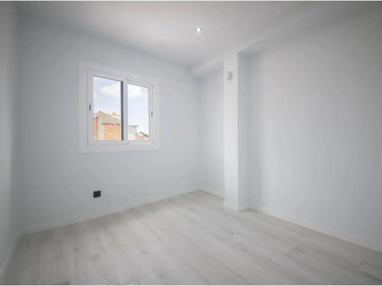 Habitación de Piso en venta en Sant Joan Despí con Aire acondicionado, Calefacción y Parquet