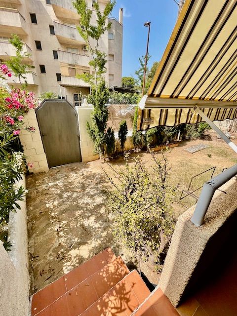 Terrassa de Planta baixa en venda en Mont-roig del Camp amb Aire condicionat, Calefacció i Jardí privat