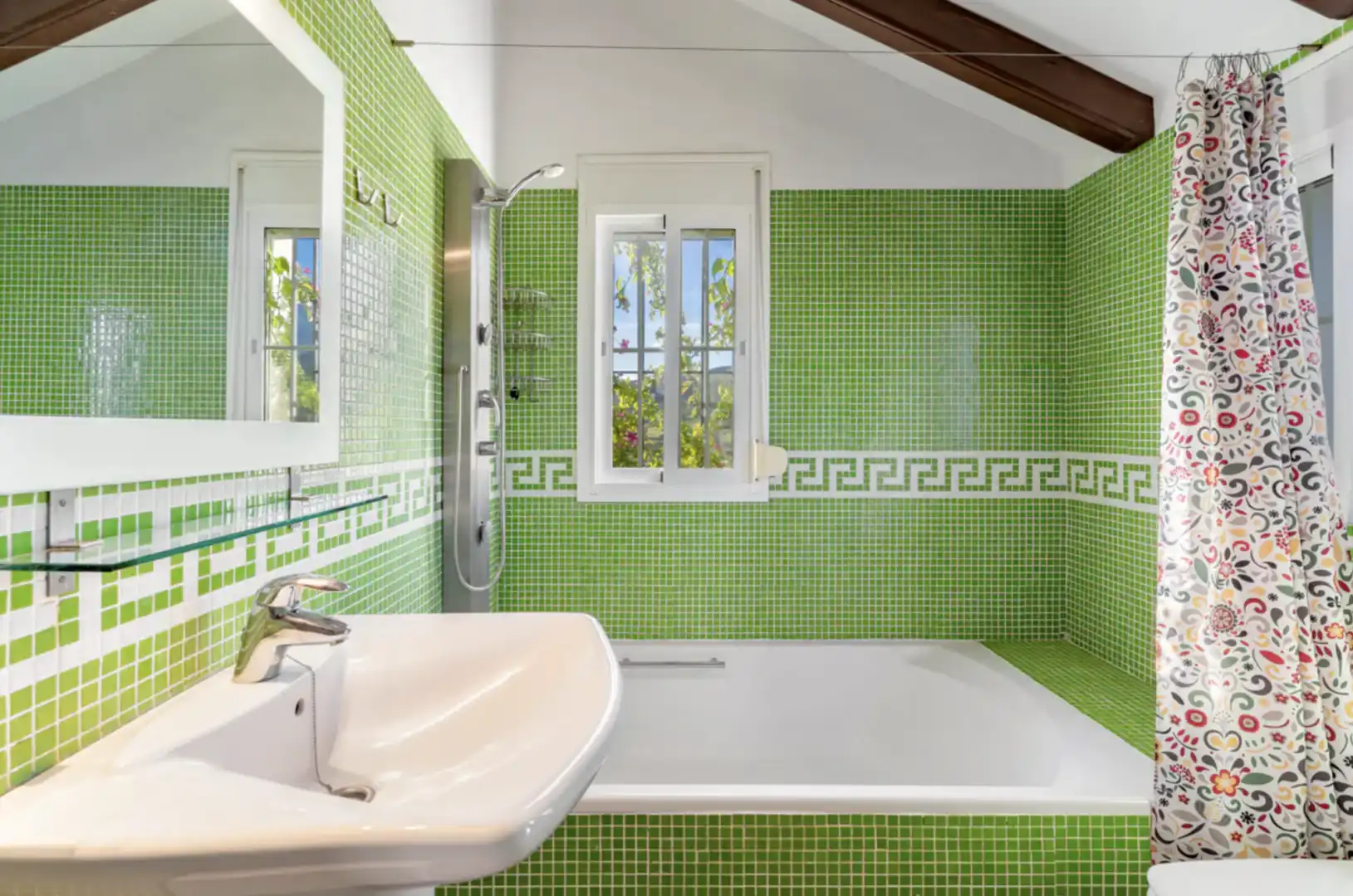 Baño de Casa adosada en venta en Estepona con Calefacción, Jardín privado y Terraza