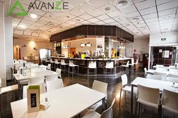 Local comercial en venda a Sur, imagen 3