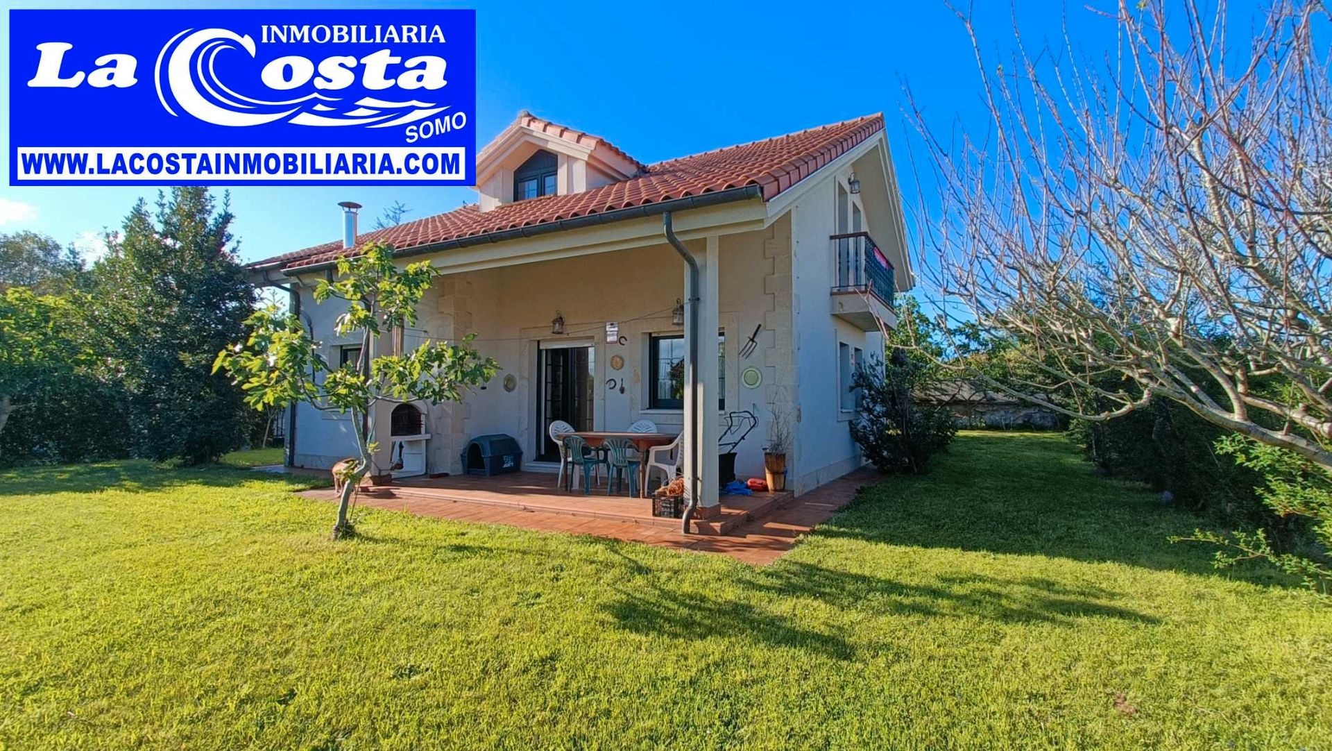 Vista exterior de Casa o xalet en venda en Ribamontán al Mar amb Calefacció, Jardí privat i Terrassa