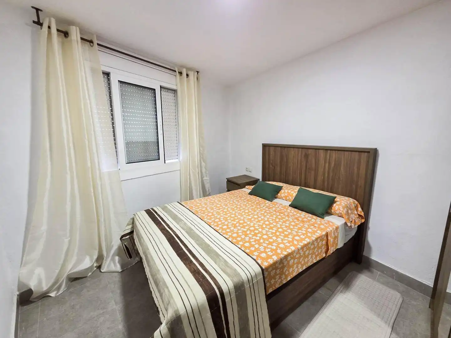 Habitación de Casa adosada en venta en Martorell con Aire acondicionado, Terraza y Trastero