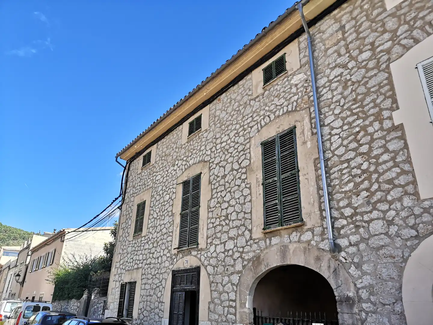 Vista exterior de Casa o xalet en venda en Puigpunyent amb Jardí privat, Moblat i Forn