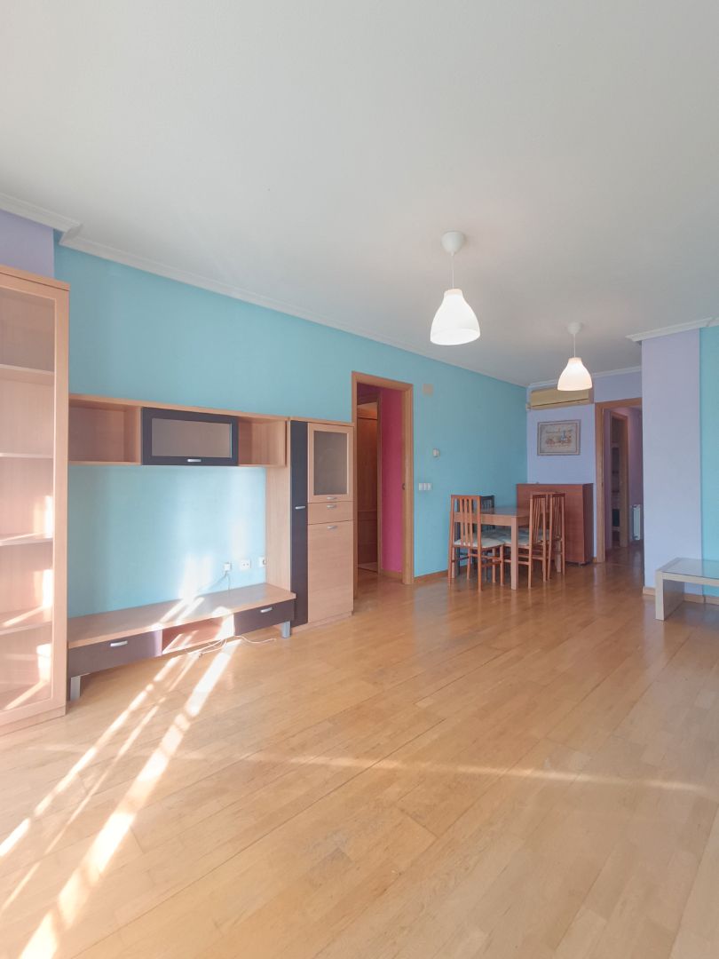 Bedroom of Flat for sale in Parla  with Air Conditioner, Heating and Terrace