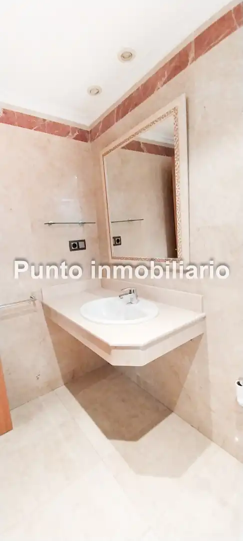 Flat for rent in Calle Santa Ana, 2, La Flecha - Monasterio del Prado