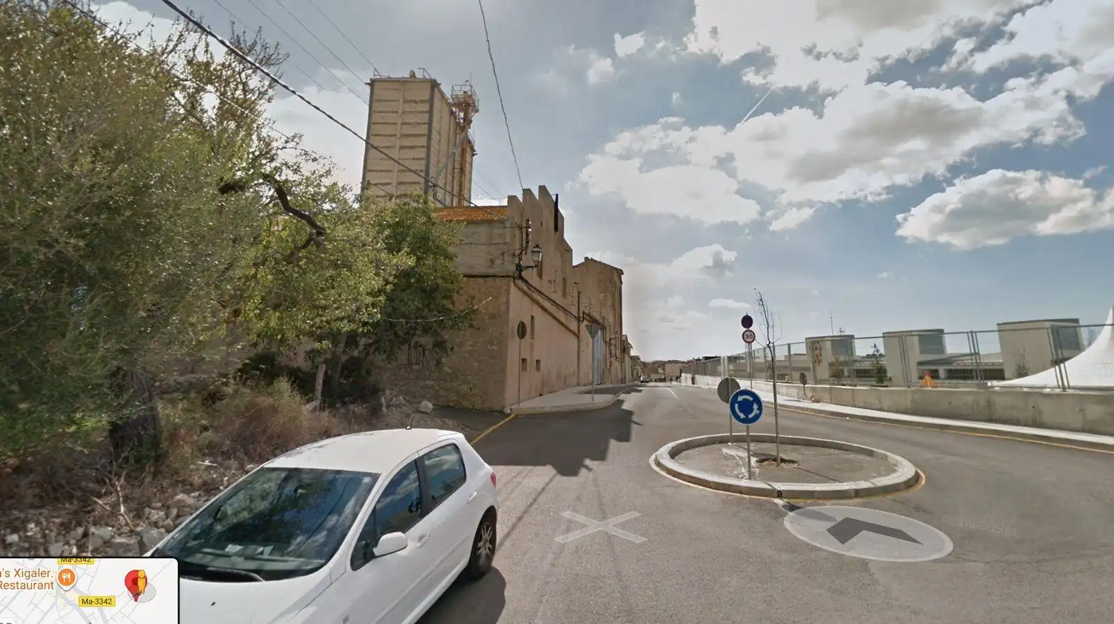Vista exterior de Nau industrial en venda en Maria de la Salut