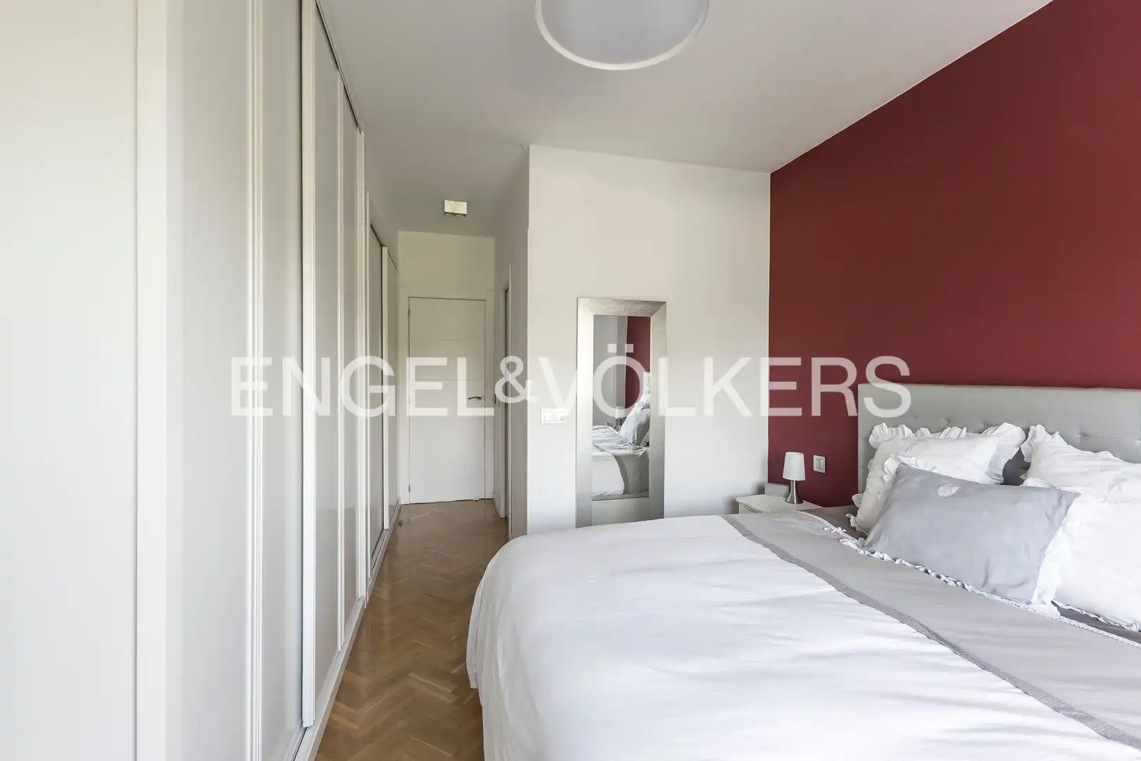 Bedroom of Flat for rent in Madrid  with Air Conditioner, Heating and Private garden