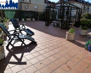 Terrassa de Apartament de lloguer en Noja amb Terrassa i Piscina