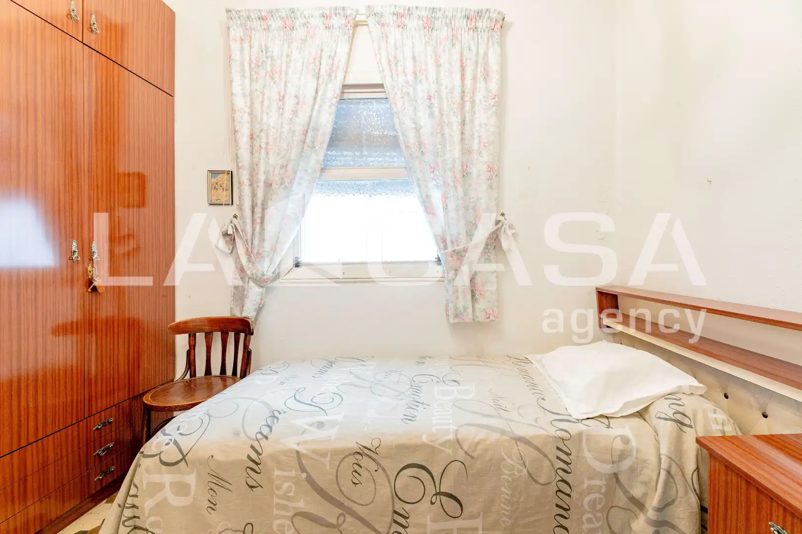 Bedroom of Flat for sale in Valencia  with Heating and Balcony
