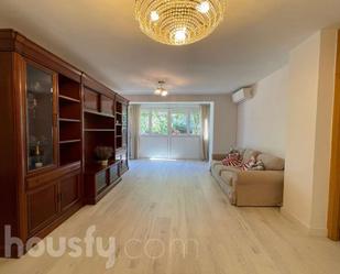 Flat to rent in Calle Bergantín, Alameda de Osuna