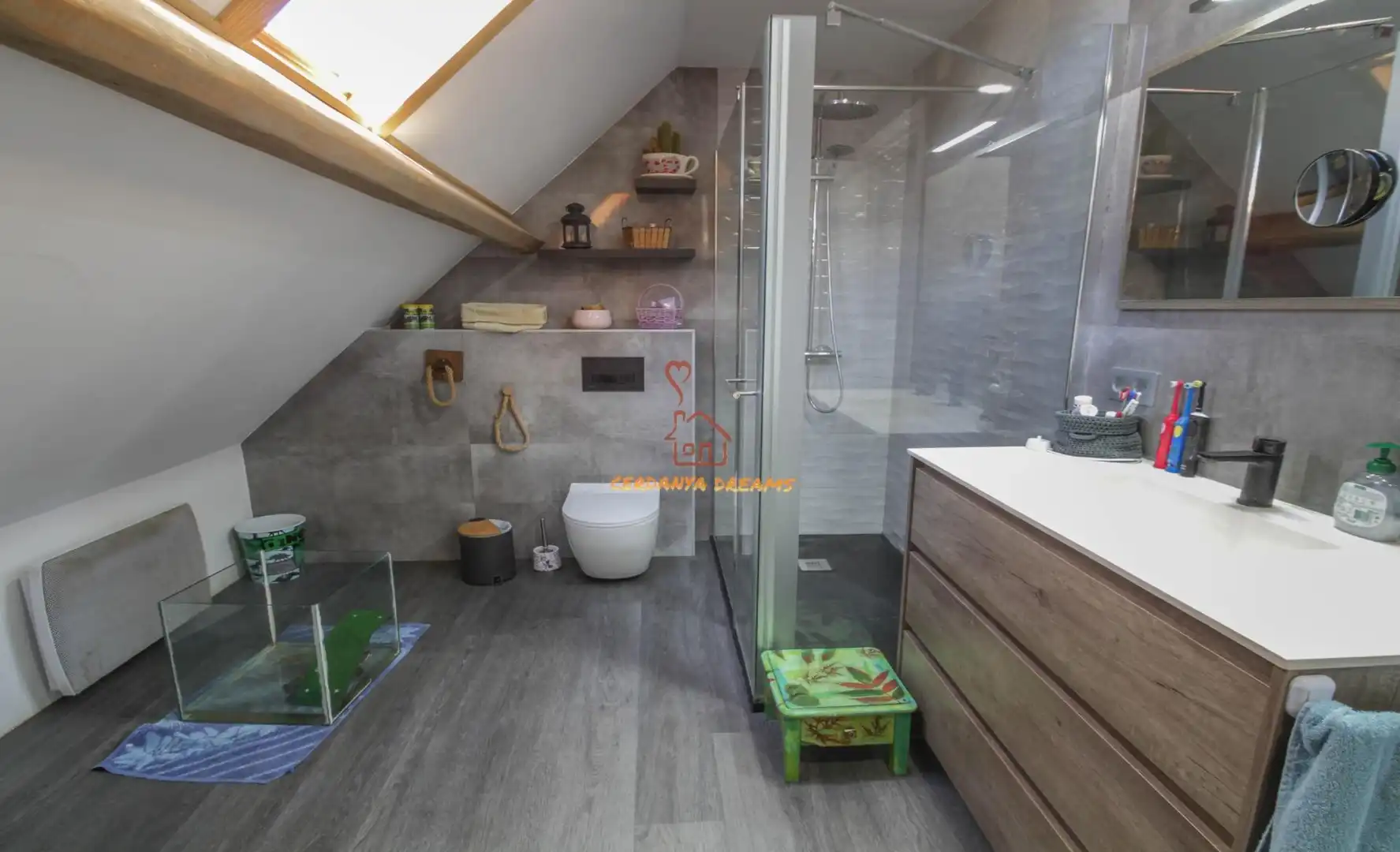 Baño de Casa adosada en venta en Enveitg con Calefacción, Jardín privado y Parquet