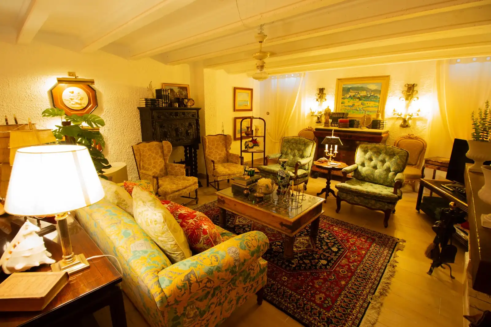 Sala d'estar de Casa o xalet en venda en Calafell amb Aire condicionat, Calefacció i Jardí privat
