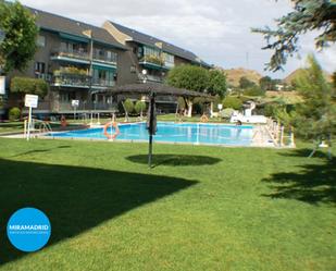 Swimming pool of Flat for sale in Paracuellos de Jarama