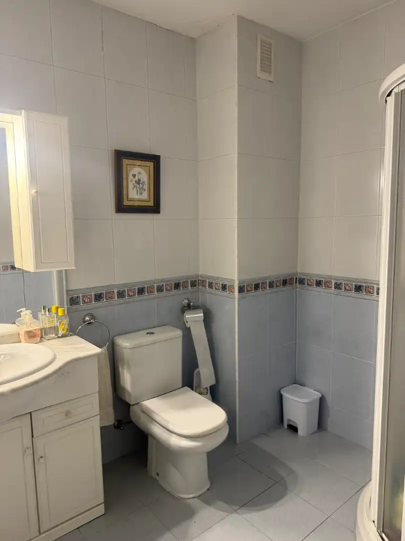 Baño de Piso en venta en Badajoz con Aire acondicionado, Horno y Lavadora