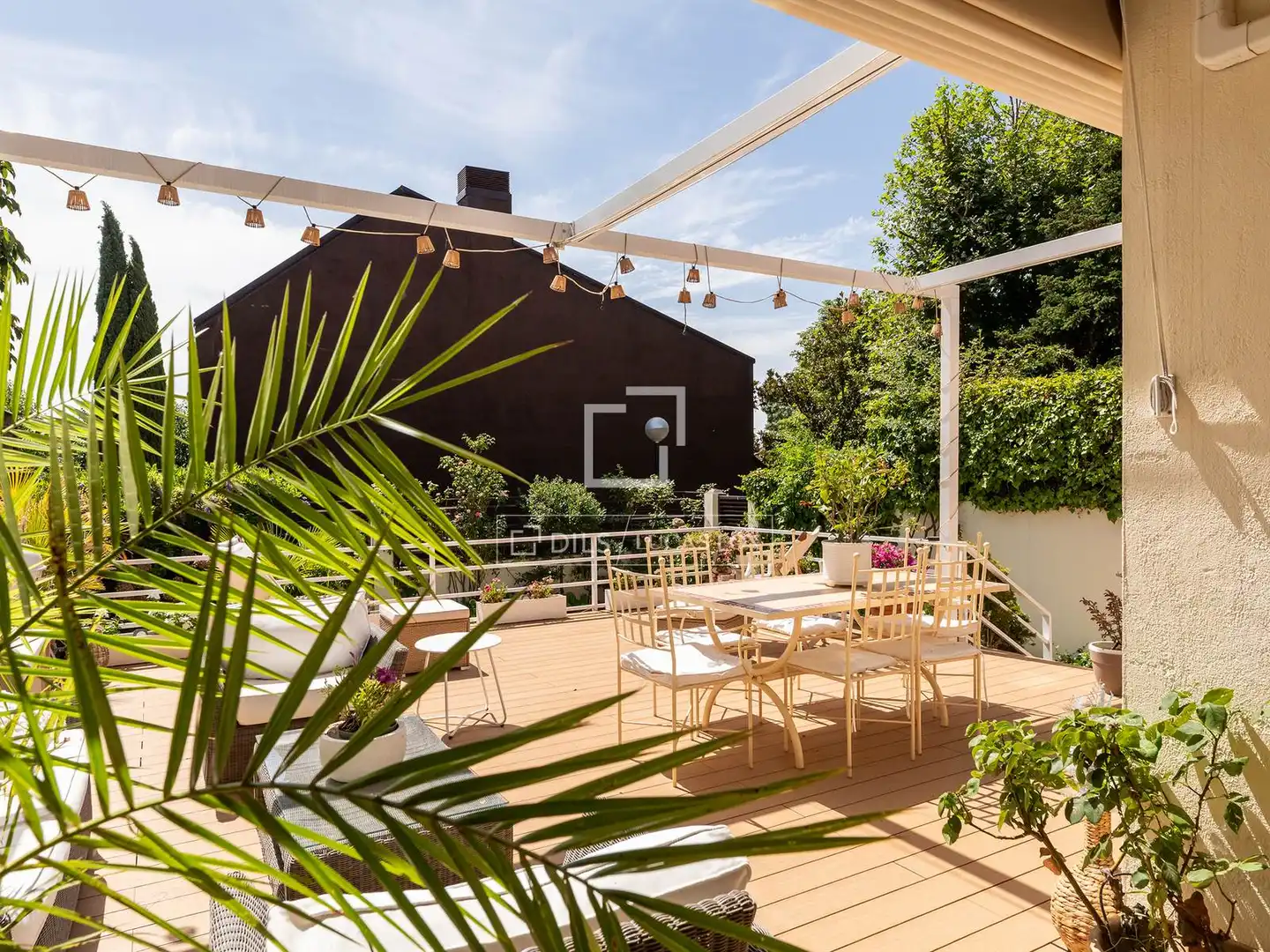 Terrassa de Casa o xalet en venda en Majadahonda amb Aire condicionat, Jardí privat i Terrassa