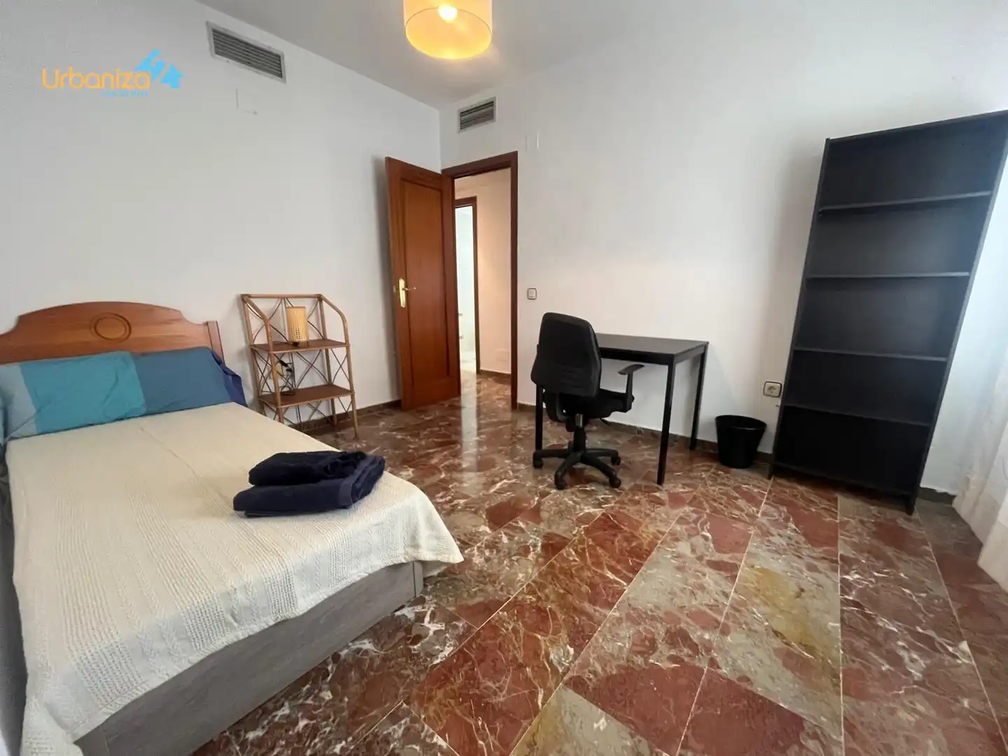 Piso con terraza en alquiler en Valdepasillas - La Paz - Huerta Rosales, imagen 5