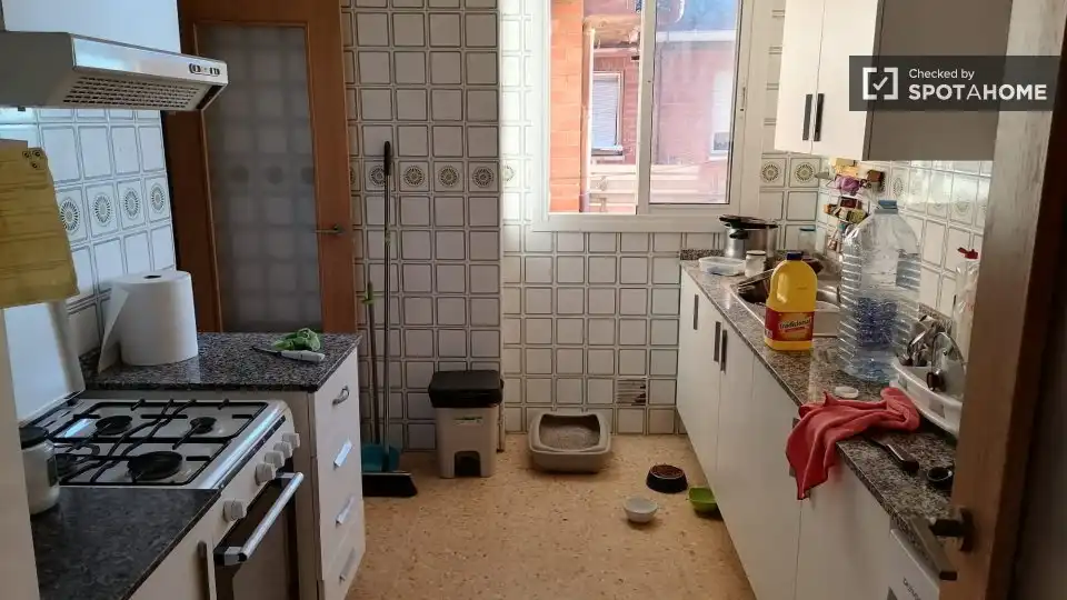 Cocina de Piso para compartir en Paterna con Aire acondicionado, Calefacción y Terraza